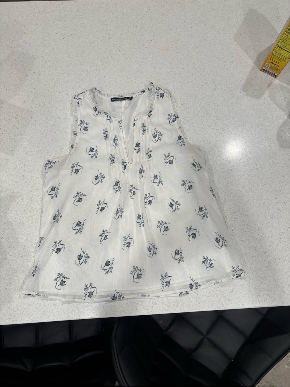 Abercrombie & Fitch White Floral-Accent Sleeveless Top